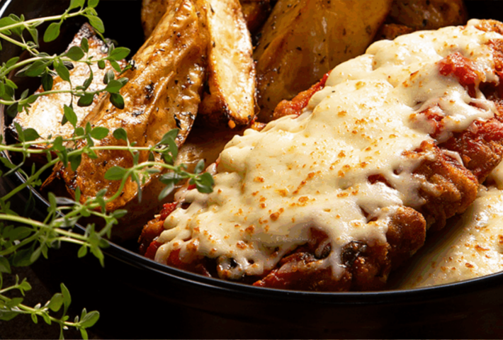 Bier Garten – Bife à parmegiana + 2 chops nacionais 300ml – TOP OFERTAS